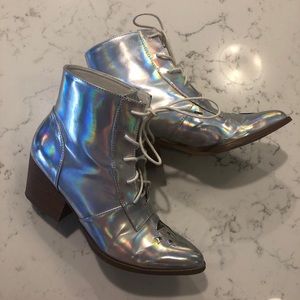 YRU Cosmic Aura Boots